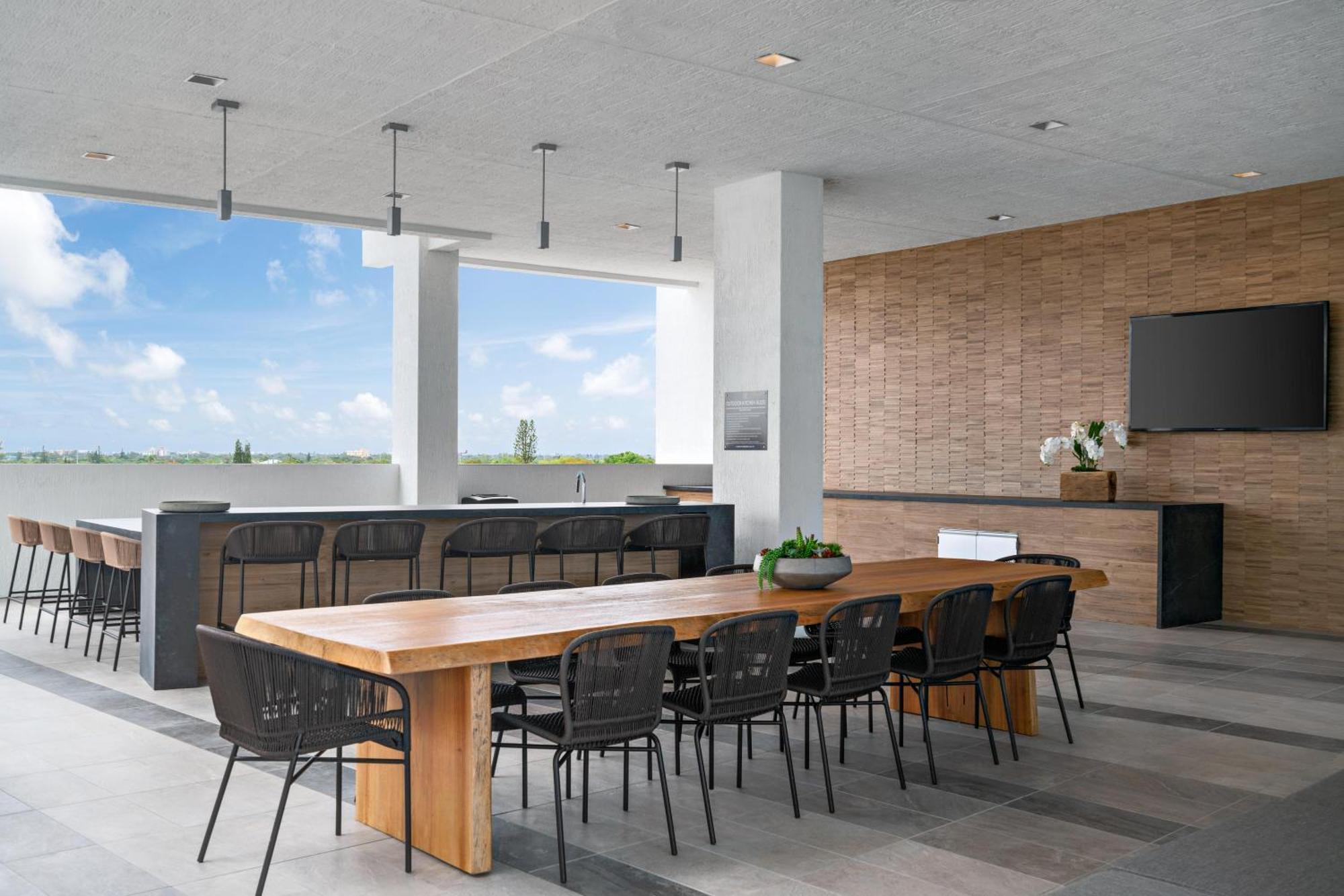 3900-717as Design District, 2 Bedrooms & 2 Bathrooms & Bay * Miami