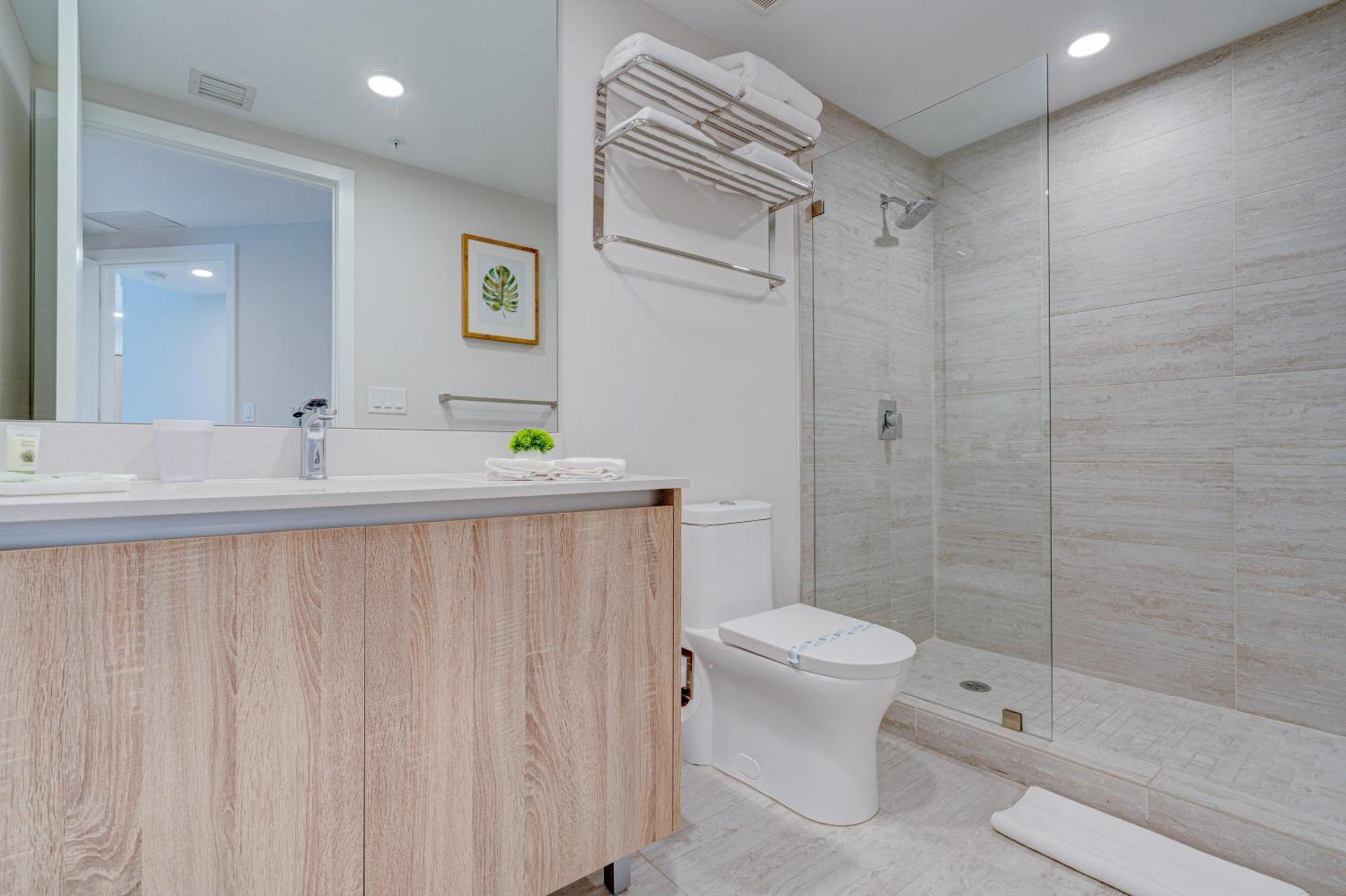 3900-717as Design District, 2 Bedrooms & 2 Bathrooms & Bay Miami
